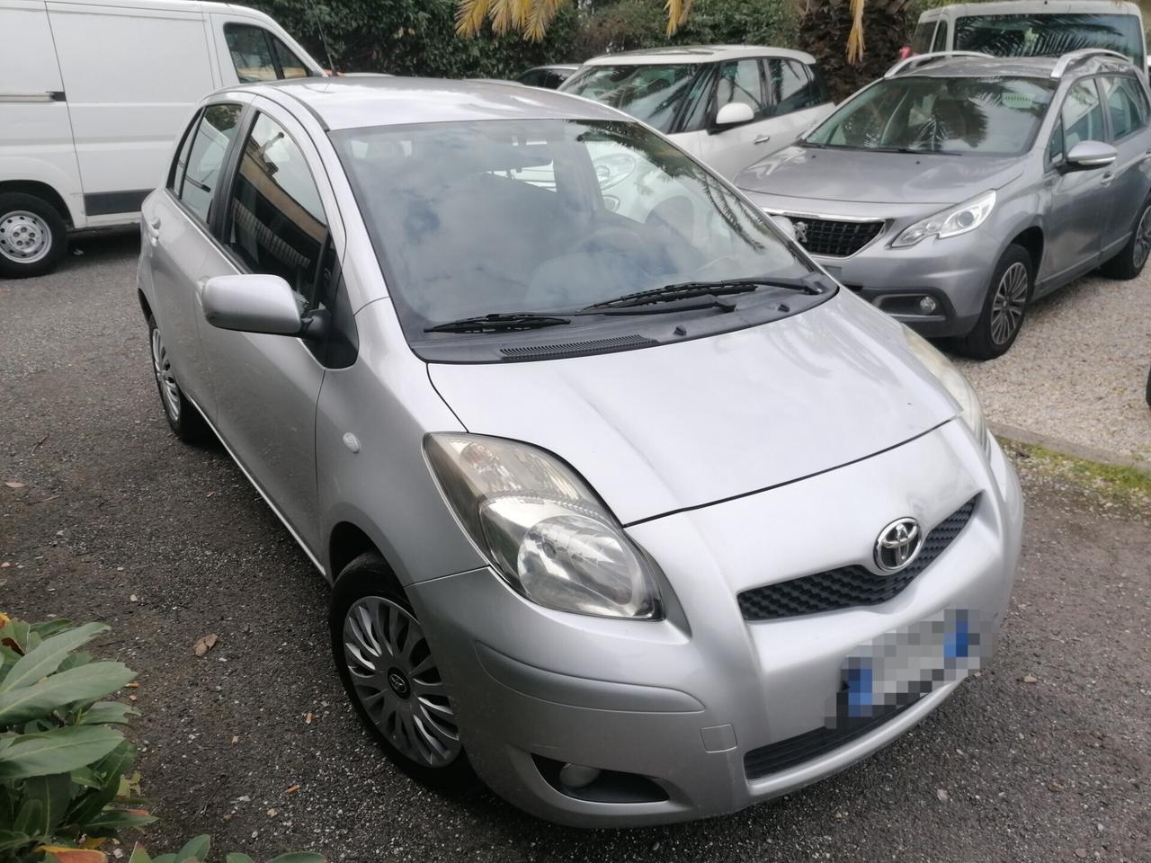 Toyota Yaris 1.4 D-4D 5 p Automatica