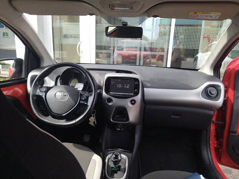 Toyota Aygo 1.0 VVT-i 69 CV 5 porte x-play TSS MMT