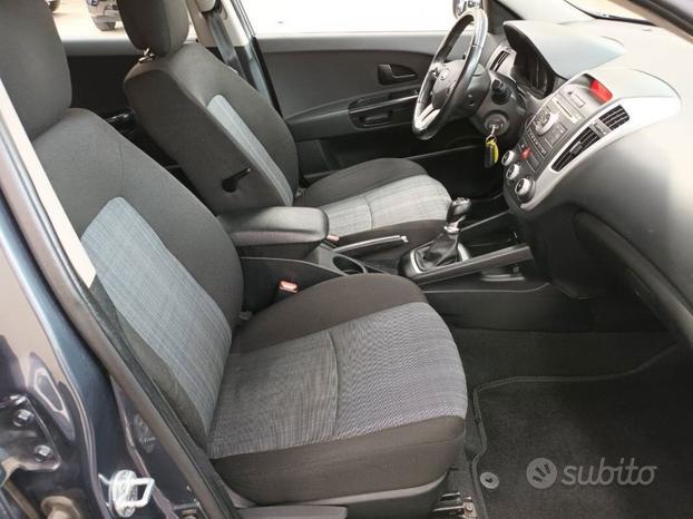 Kia cee'd Sport Wagon 1.6 crdi LX
