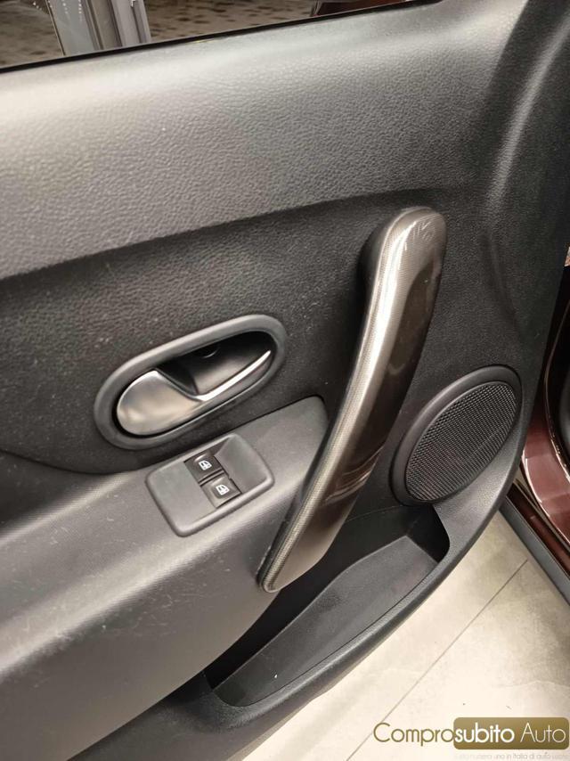 DACIA Sandero 0.9 TCE 12v 90cv SeS Easy-R