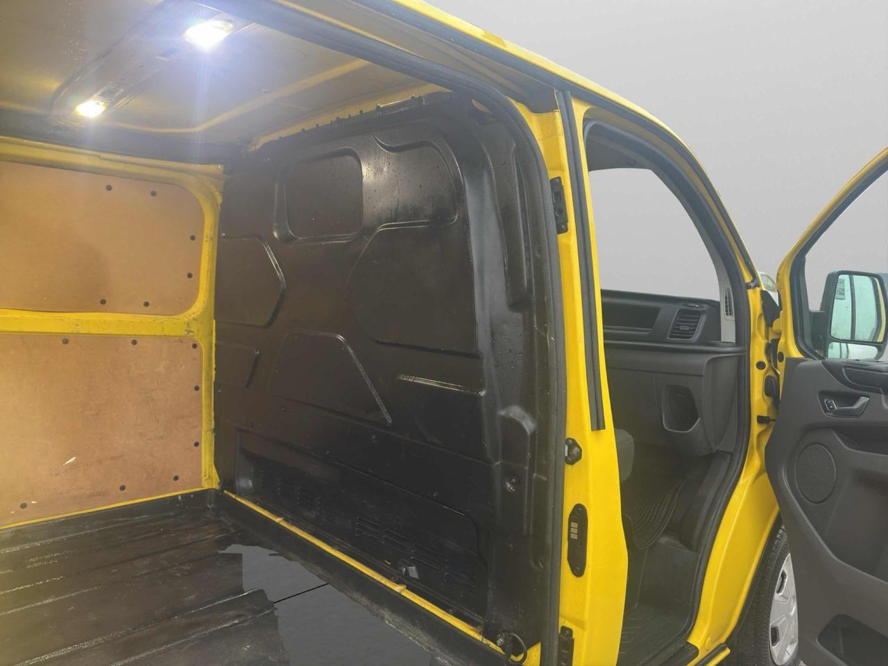 Ford Transit Custom 300 2.0 TDCI 131 CV L1H1-BLUETOOTH-CRUISE-SENSORI