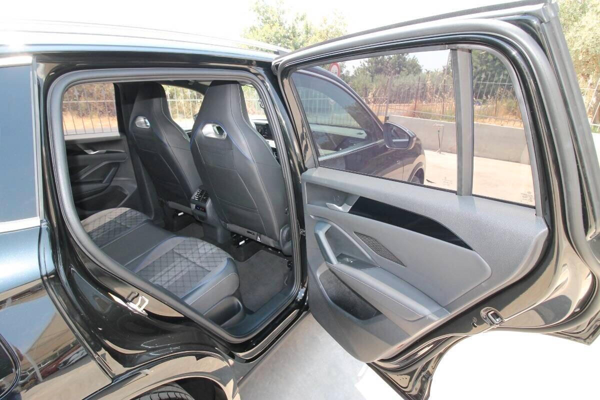 Volkswagen Tiguan 2.0 TDI 150 CV DSG R-Line|2025