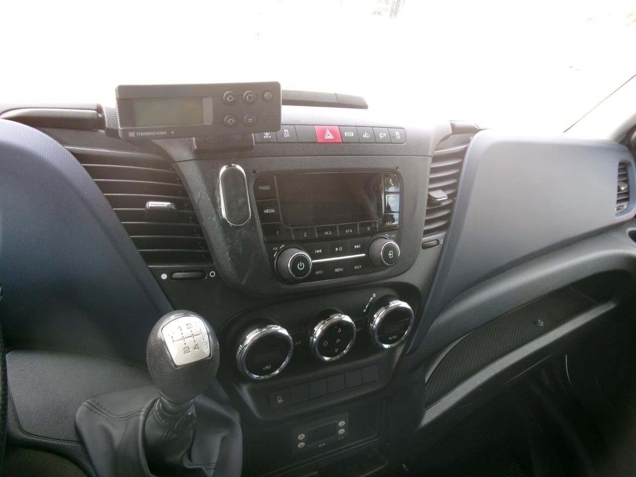 Iveco Daily 35C16 3000 160CV E6D FRIGO+PEDANA CARICATRICE ATP FRCX -20° 06/2029 7 PEDANE