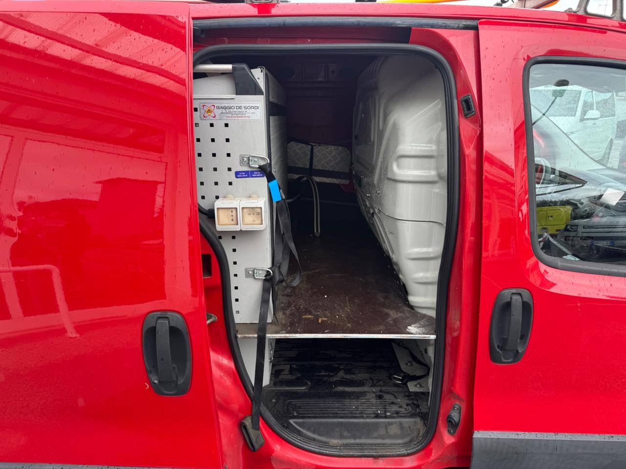 Fiat Fiorino 1.3 MJT 95CV NETTO FK976MW