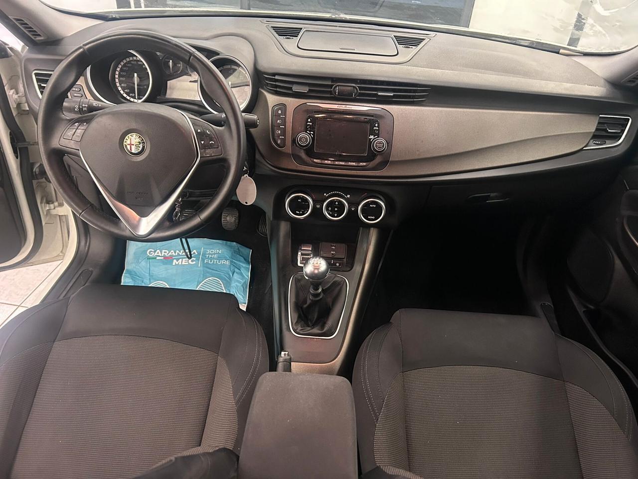 AlfaRomeo Giulietta 1.6 JTDm 105CV Distinctive 2015