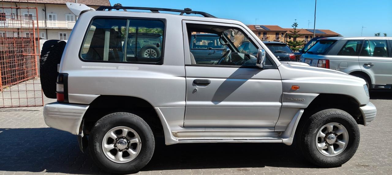 Mitsubishi Pajero 2.8 TDI Metal-top S.S. GLX Air