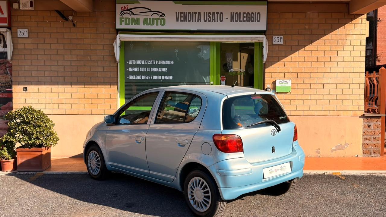 Toyota Yaris 1.0i 16V cat 5 porte Sol