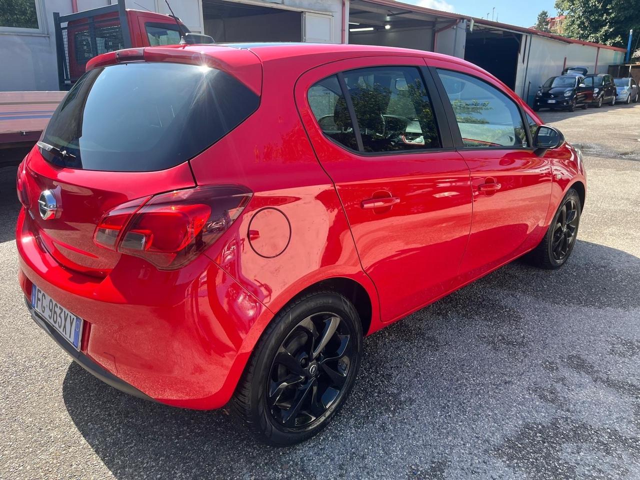 Opel corsa 5P- 5 serie - 1.4 gpl -full-2017