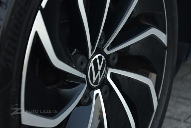 VOLKSWAGEN Golf 1.0 eTSI EVO DSG Life