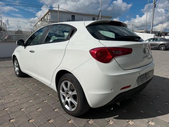 Alfa Romeo Giulietta 1.4 Turbo 105 CV Progression 2012