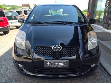 TOYOTA Yaris 1.3 3 porte Navi OK NEOPATENTATI