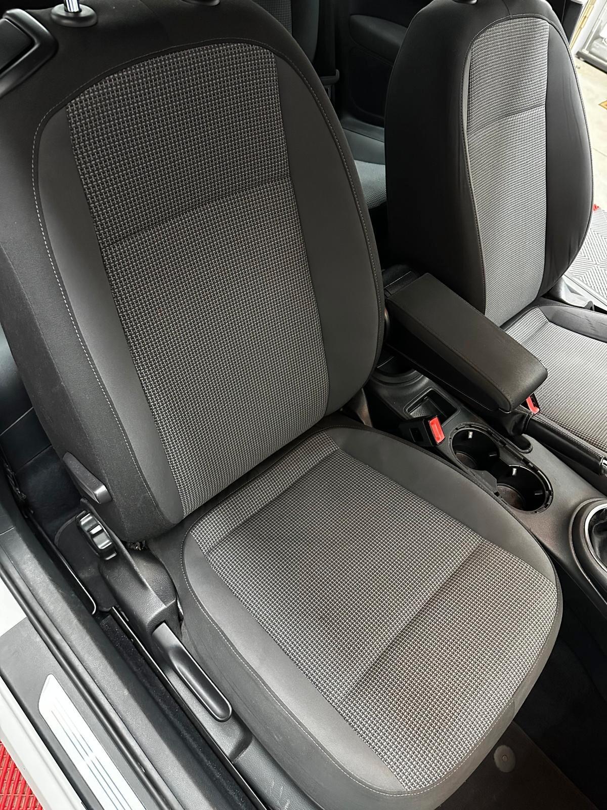 Volkswagen Maggiolino 1.6 TDI Design