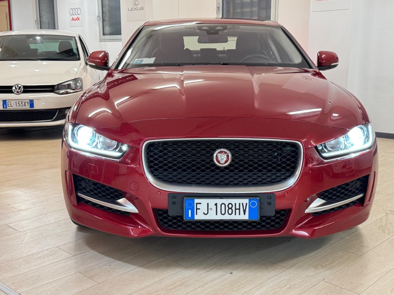 Jaguar XE 2.0 D Turbo 180 CV AWD aut. R-Sport Garantita Permute