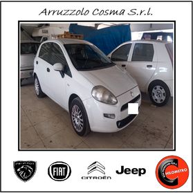 Fiat Punto 1.3 MJT II 75 CV 5 porte Young-Auto vista/piaciuta -problemi al motore per consumo olio