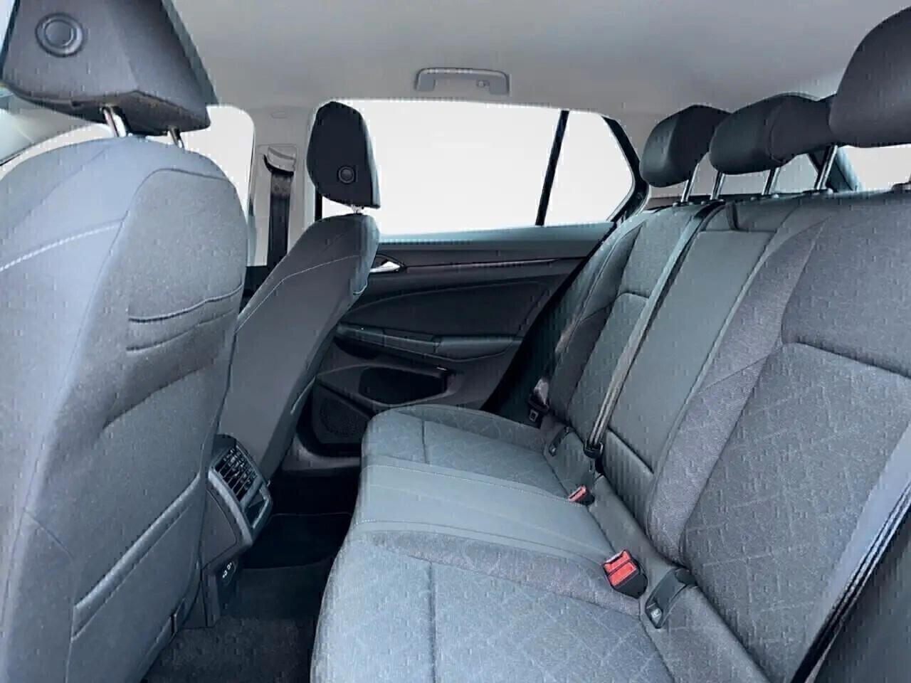 Volkswagen Golf 2.0 TDI DSG Virtual Cockpit
