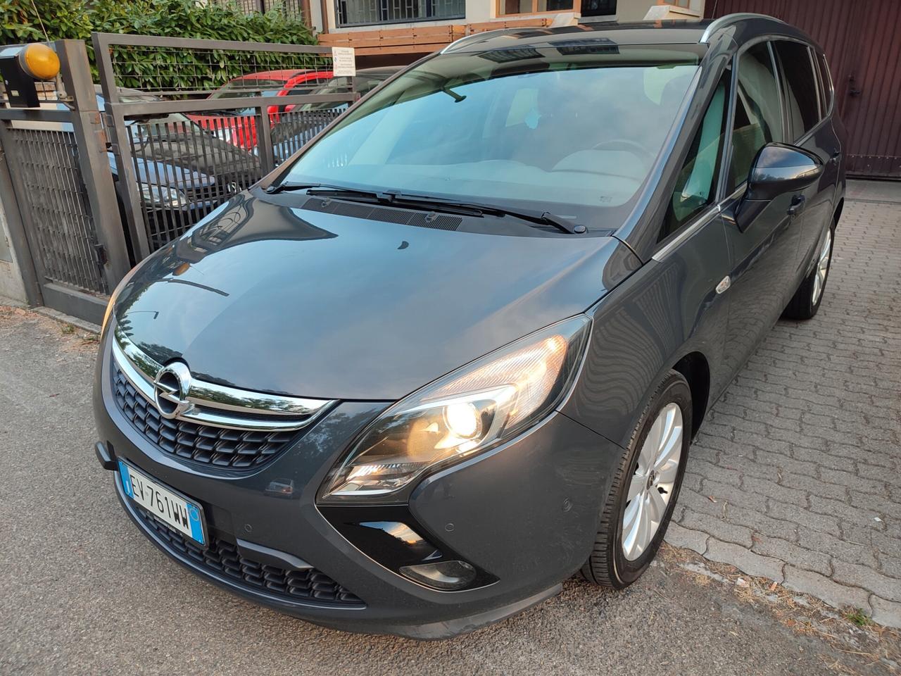 OPEL ZAFIRA 2014 1.6METANO COSMO 7POSTI NUOVA
