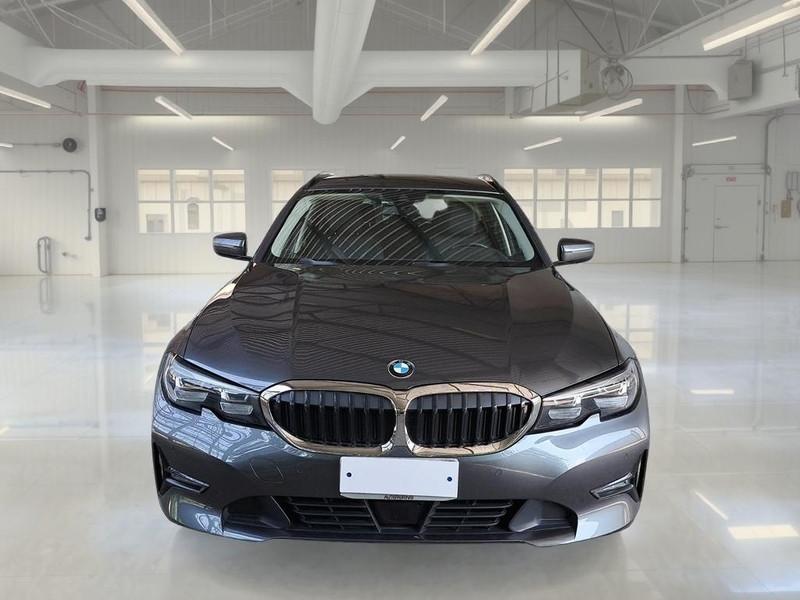 BMW 330 xDrive Business Advantage Touring auto