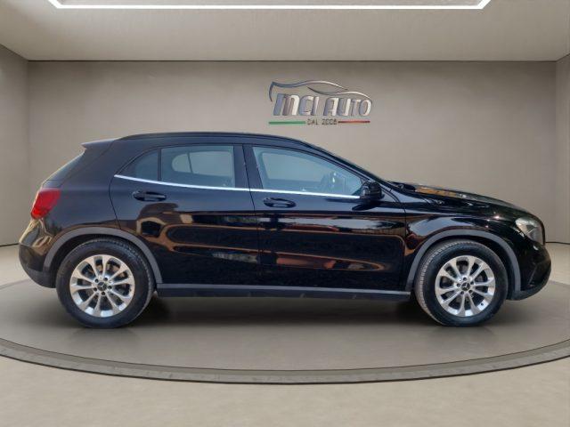 MERCEDES-BENZ GLA 180 d Automatic Business