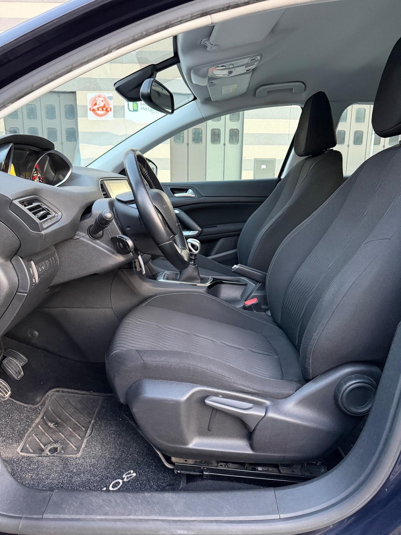 Peugeot 308 BlueHDi 120 CV / EURO 6