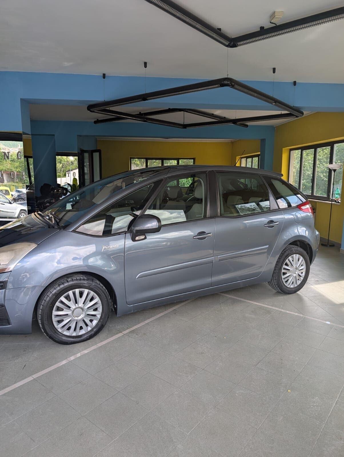 Citroen C4 Picasso 1.6 HDi 110 cv distribuzione effettuata da poco