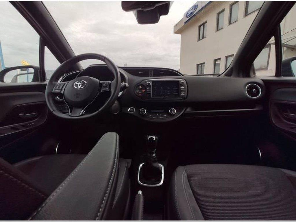 TOYOTA Yaris 1.4 D-4D 5 porte Lounge del 2017