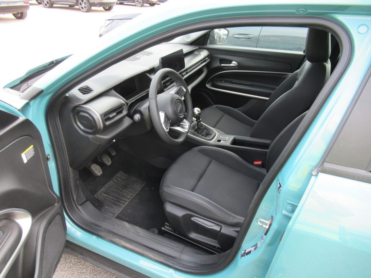 JEEP AVENGER 1.2 TURBO 100CV 6M. ALTITUDE ( FARI LED - COCKPIT - MIRROR - SENSORI POST. )