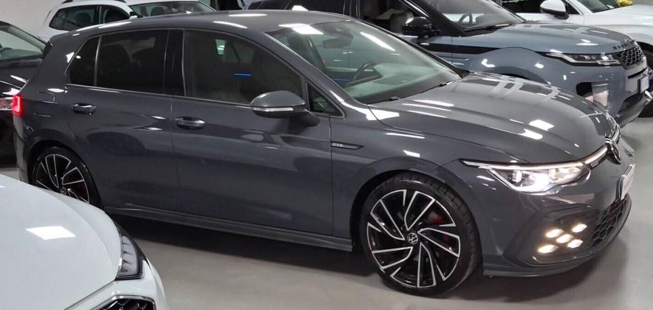 Volkswagen Golf 2.0 TDI DSG GTD 200cv