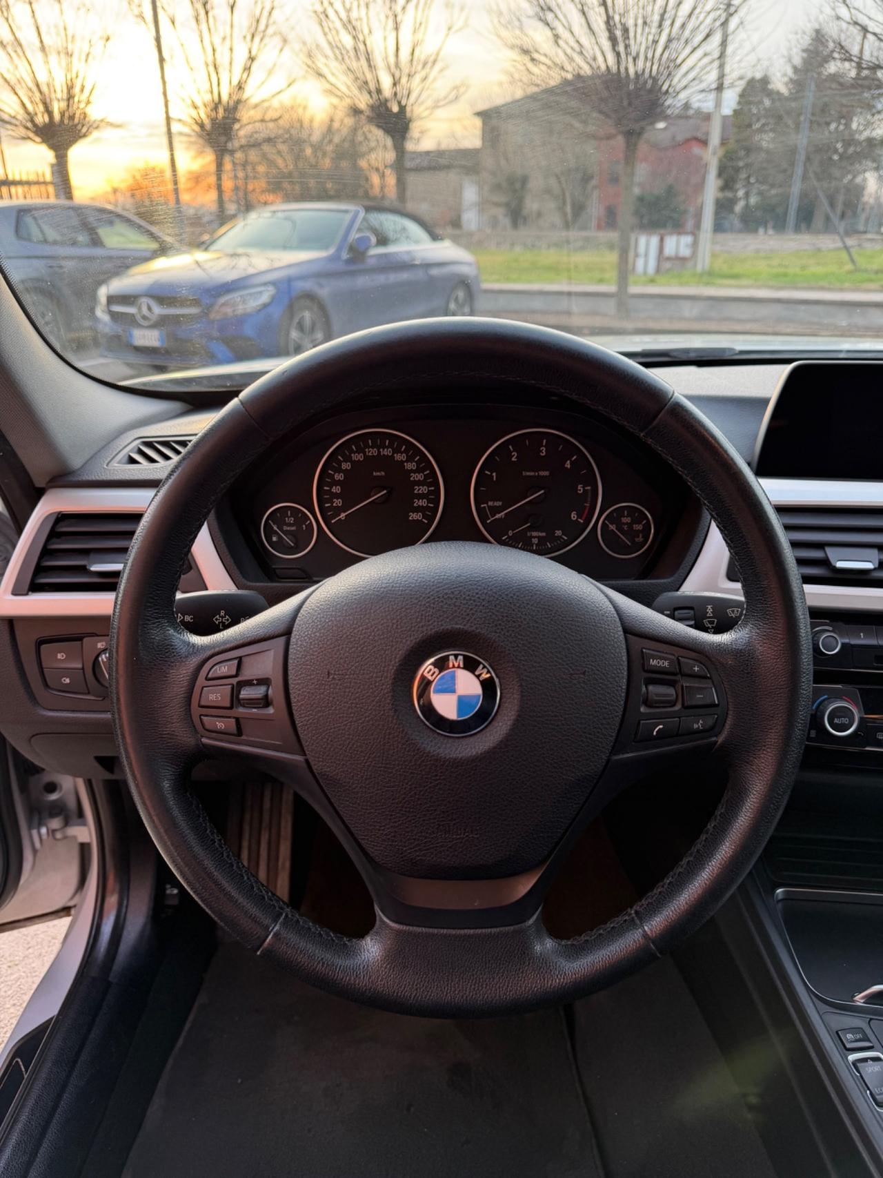 Bmw 320d xDrive Touring Sport