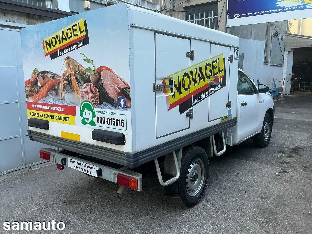 Toyota Hilux 2.4 D-4D 4WD 2porte Chissas & Cab Com