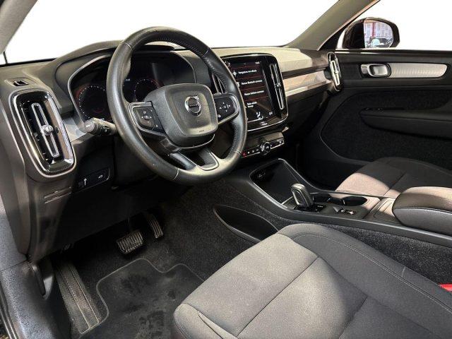 VOLVO XC40 T2 Geartronic Momentum N1
