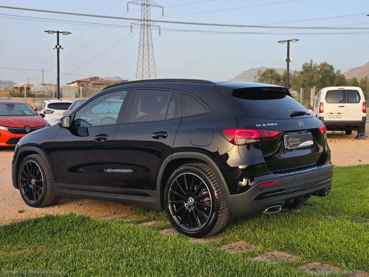 MERCEDES-BENZ GLA 200 d Automatic 4Matic Premium