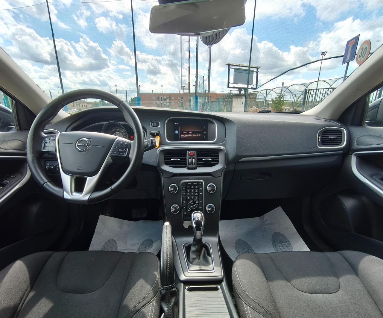 Volvo V40 Cross Country D2 Geartronic Business Plus