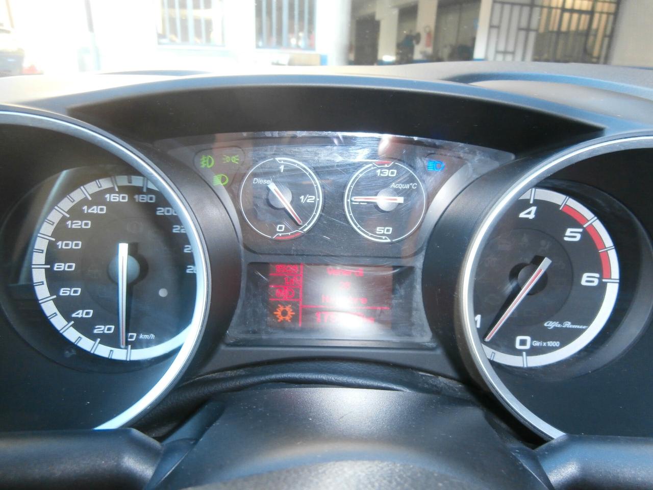 Alfa Romeo Giulietta 1.6 JTDm-2 105 CV Neopatentati