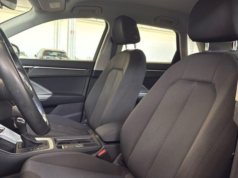 Audi Q3 35 TDI quattro S tronic Business Advanced