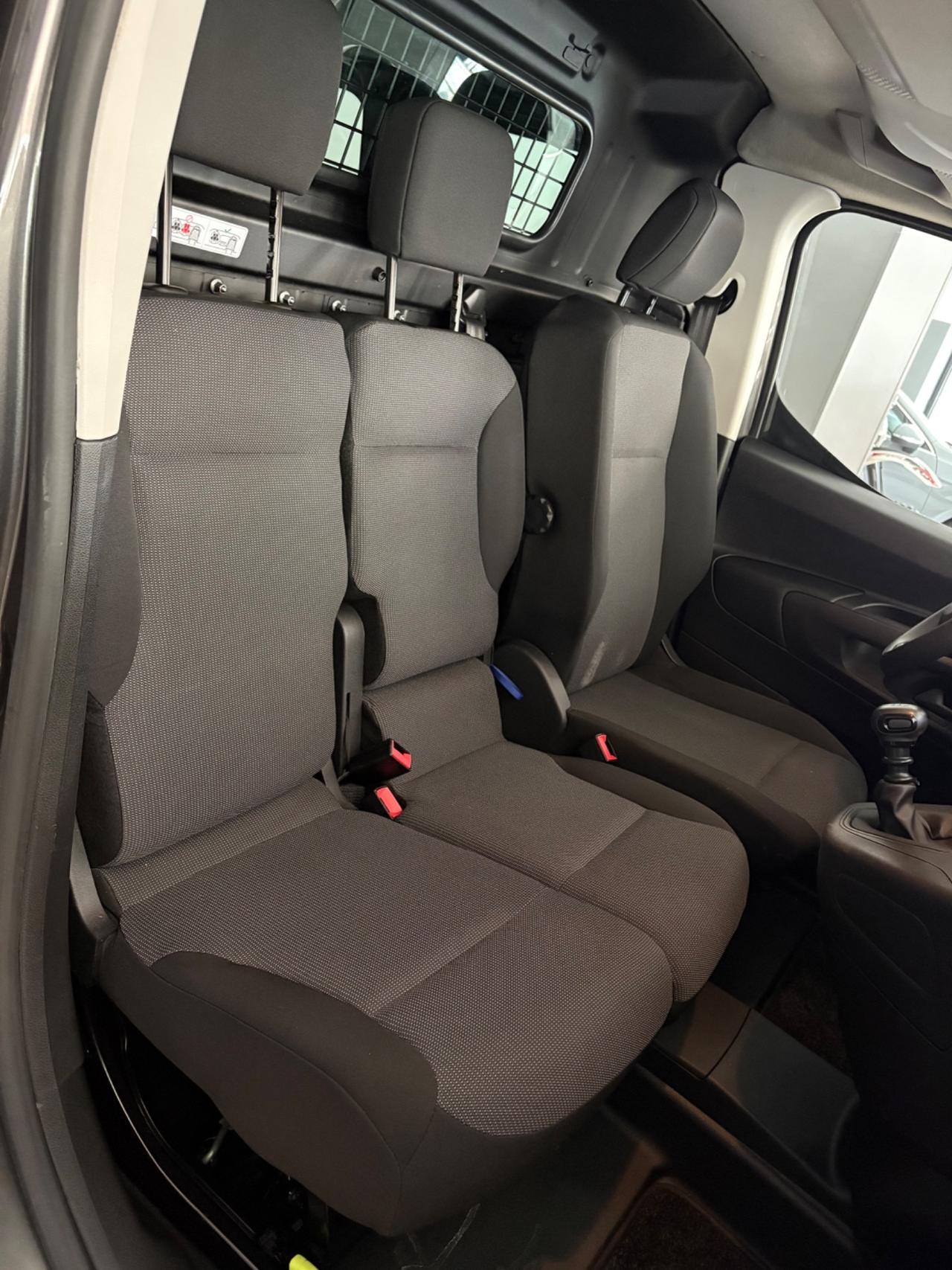 CITROEN BERLINGO 3 posti VETRATO 1.5 130 CLUB M