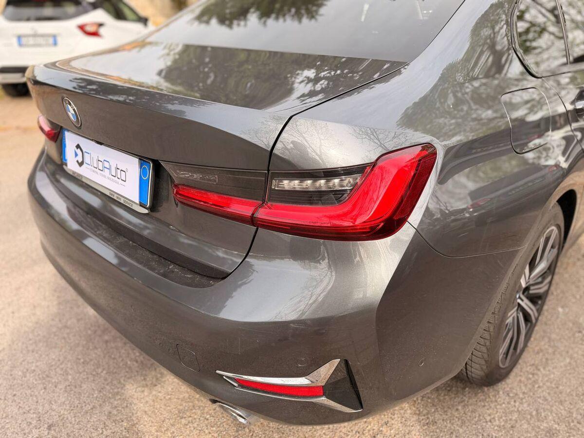 BMW Serie 3 320d mhev 48V xdrive Luxury auto