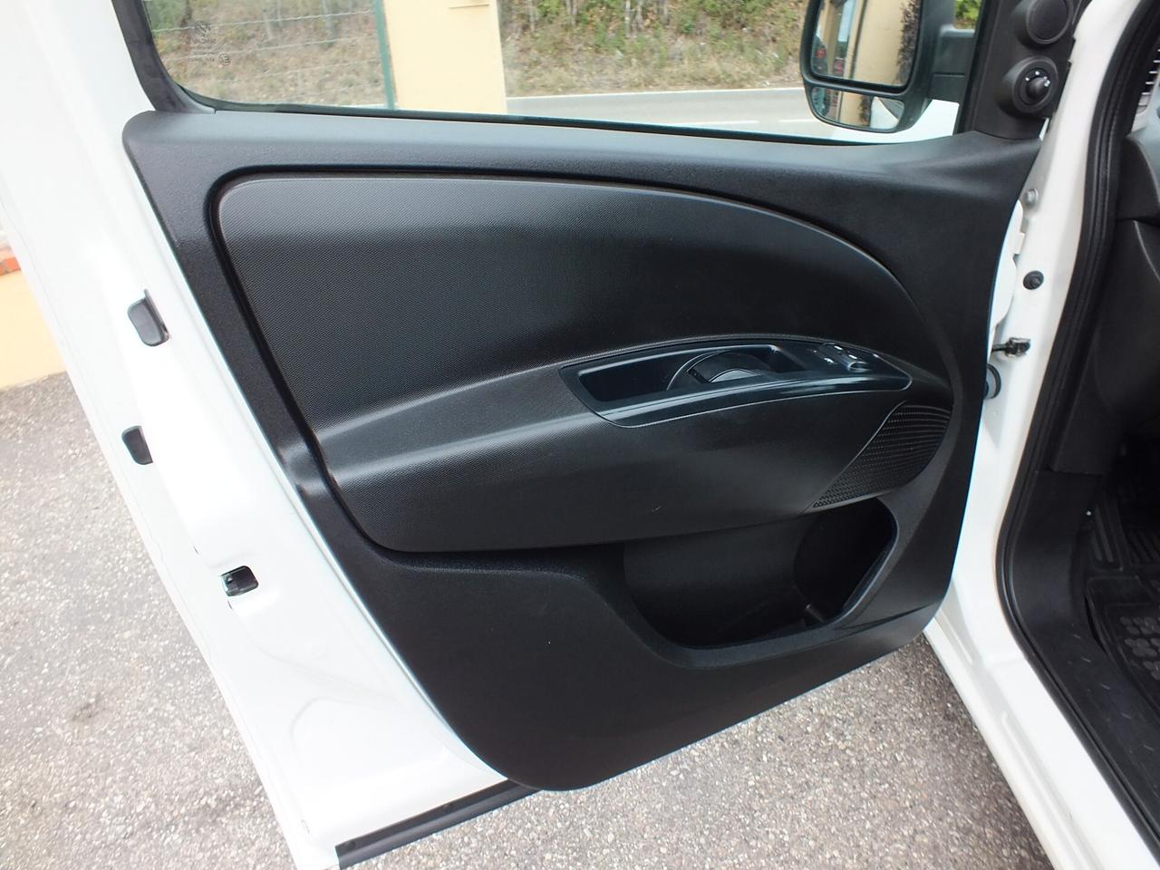 OPEL COMBO 1.3 CDTI 2-POSTI AUTOCARRO