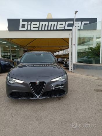 ALFA ROMEO Giulia 2.2 Turbodiesel 160 CV AT8 Bus