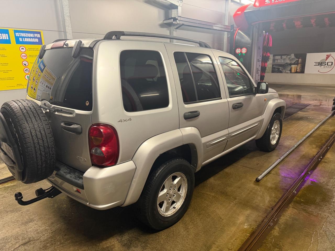 Jeep Cherokee 2.5 CRD Limited 4x4 gancio traino