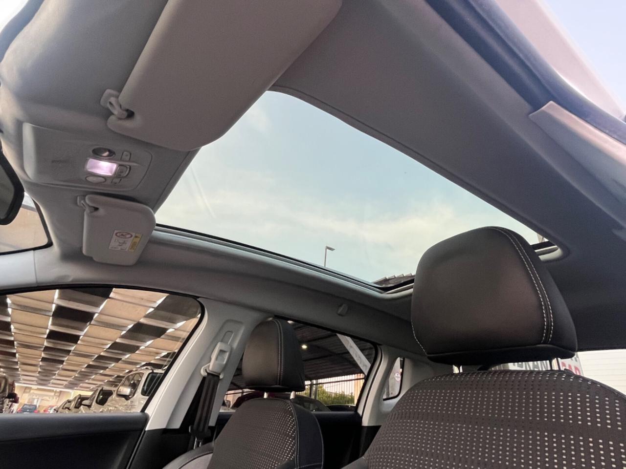 Peugeot 2008 BlueHDi Allure Unipro 2015