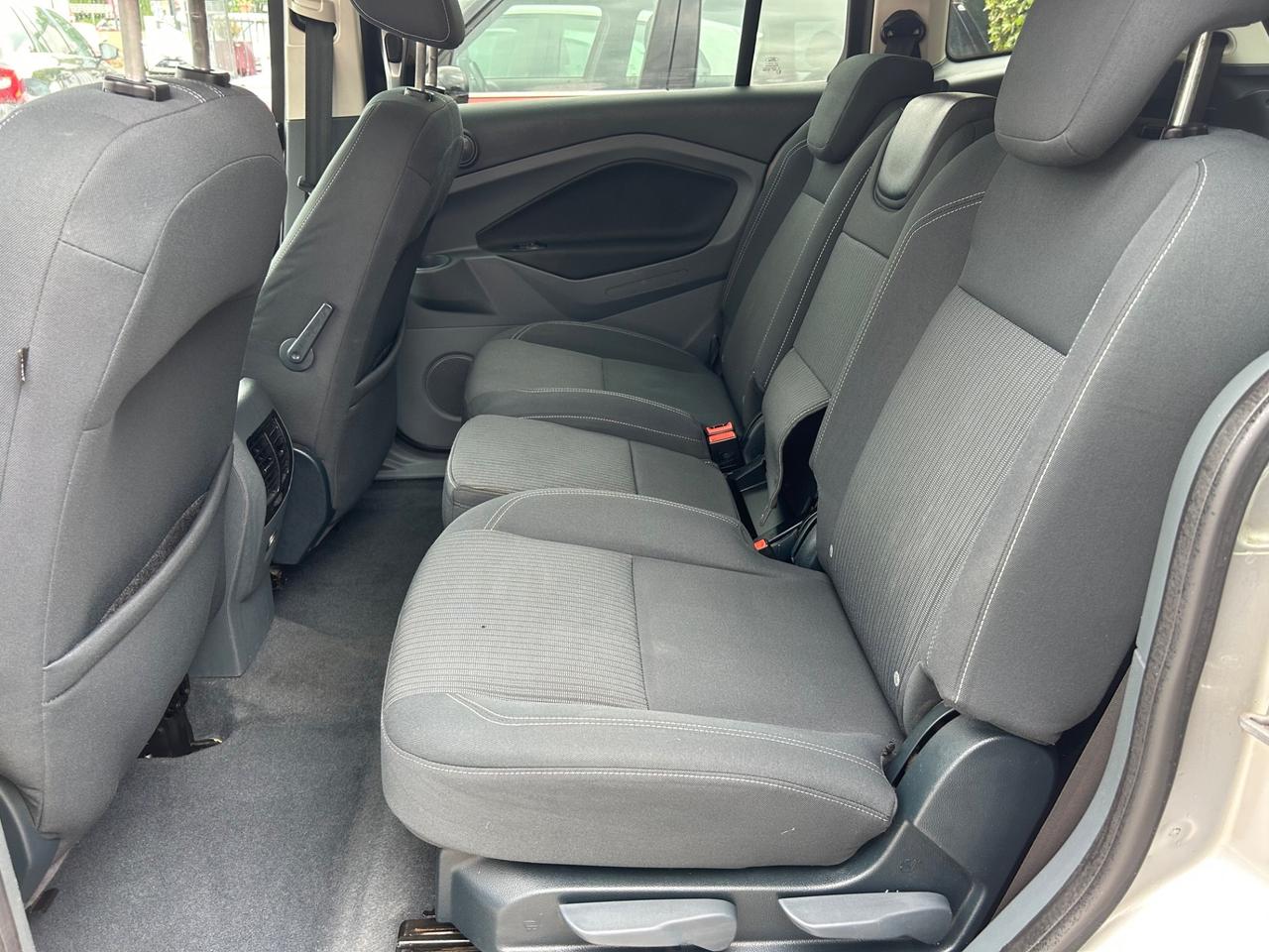 Ford C-Max 1.6 TDCI 7 POSTI TITANIUM NAVI