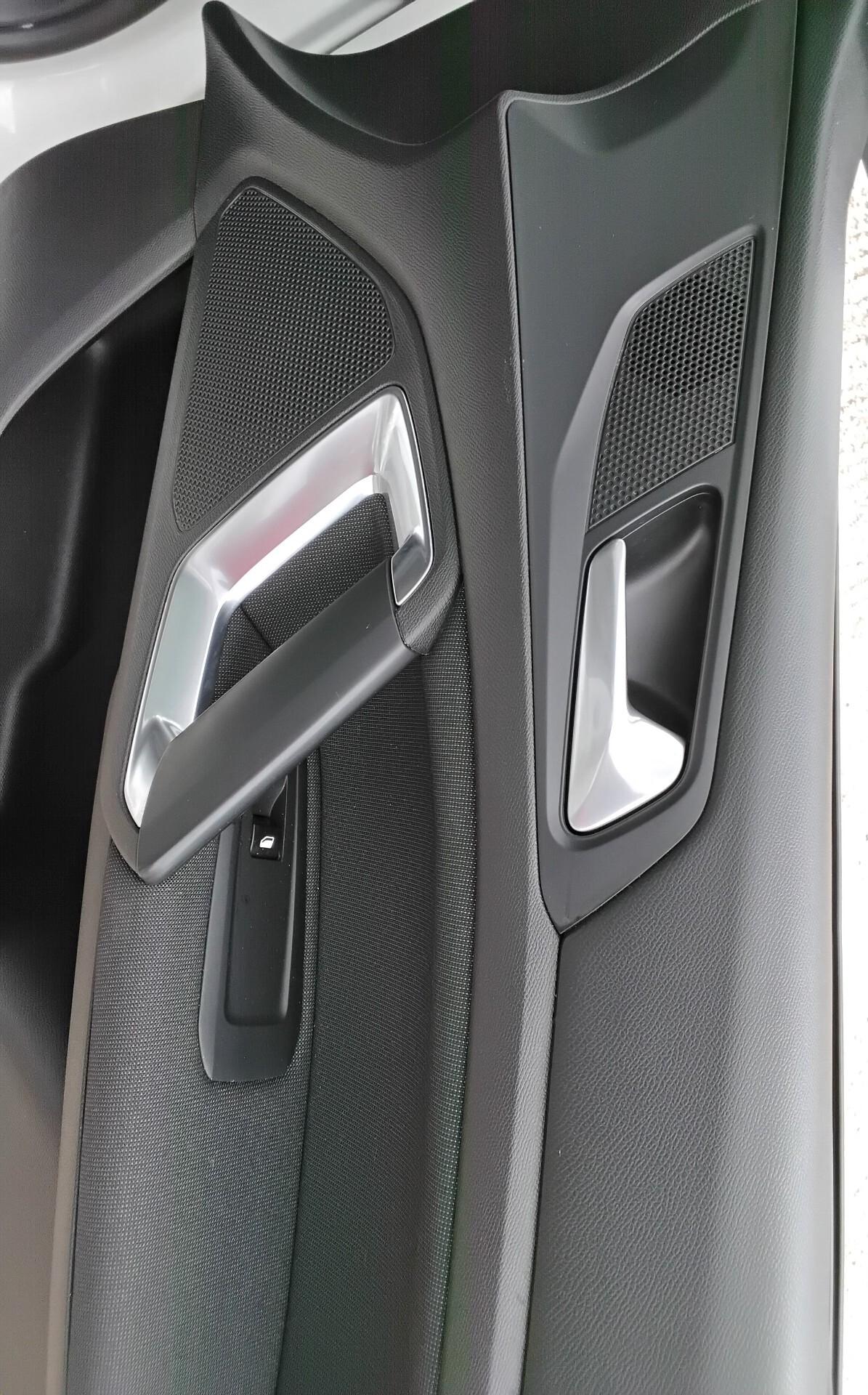 Peugeot 308 BlueHDi 130 S&S SW Allure