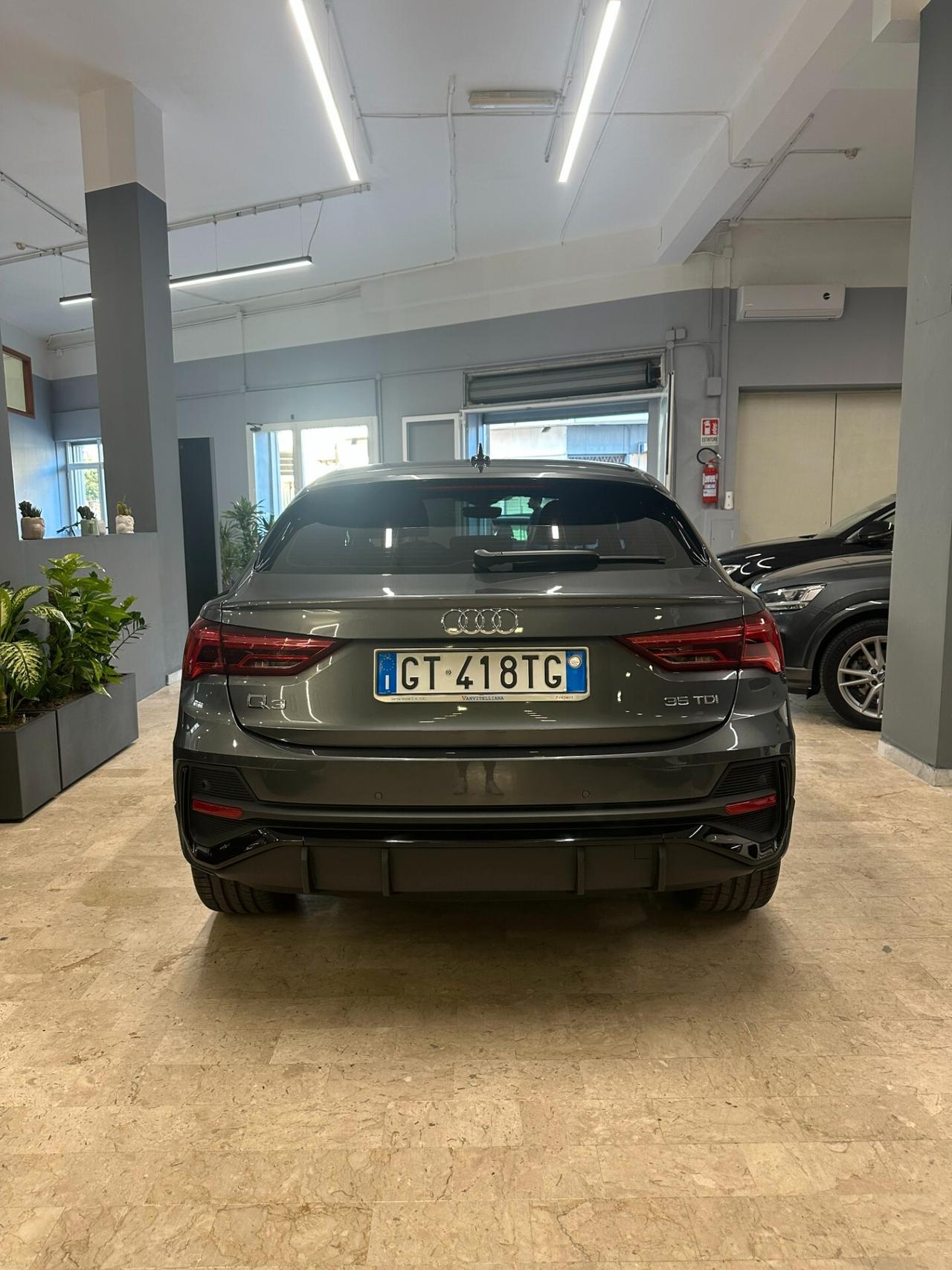 Audi Q3 SPORTBACK 35 TDI S - line edition