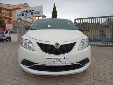 Lancia Ypsilon 1.2 69 CV 5 porte Gold