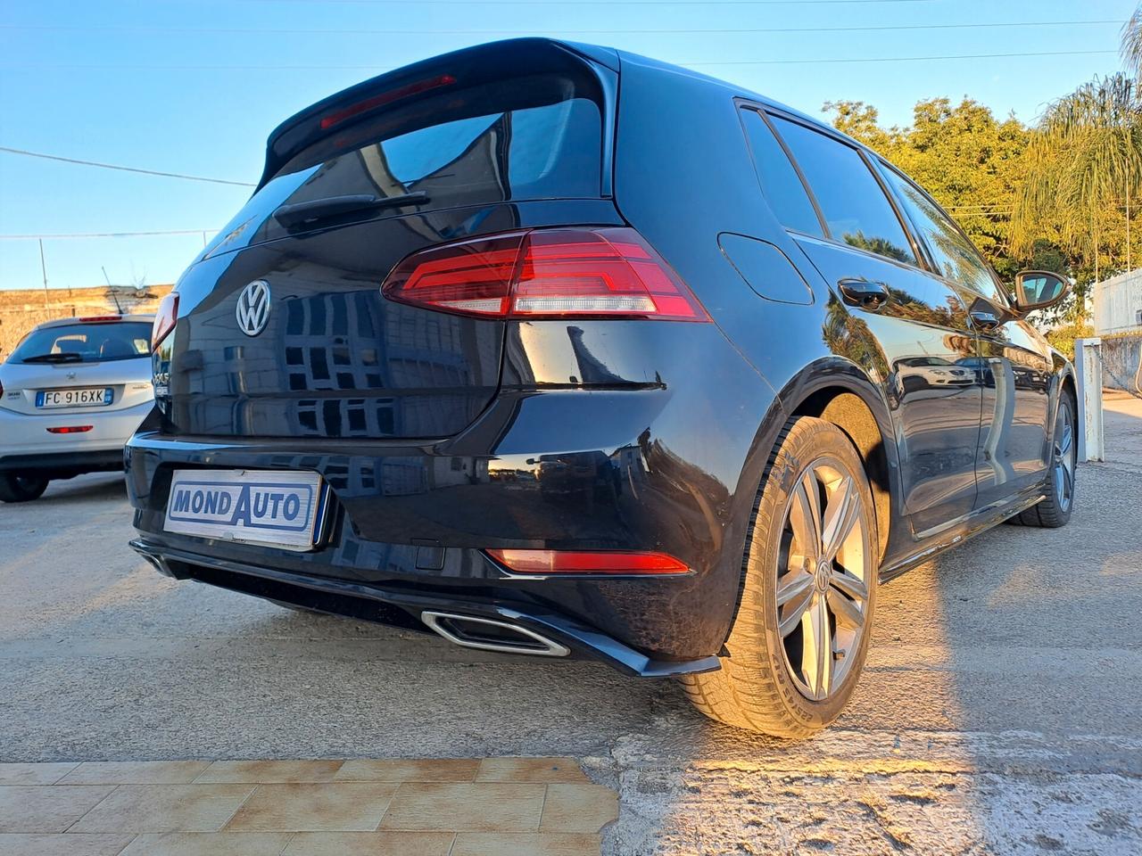 Volkswagen Golf 7.5 2.0 TDI R LINE 150 CV 2020 29MILA KM