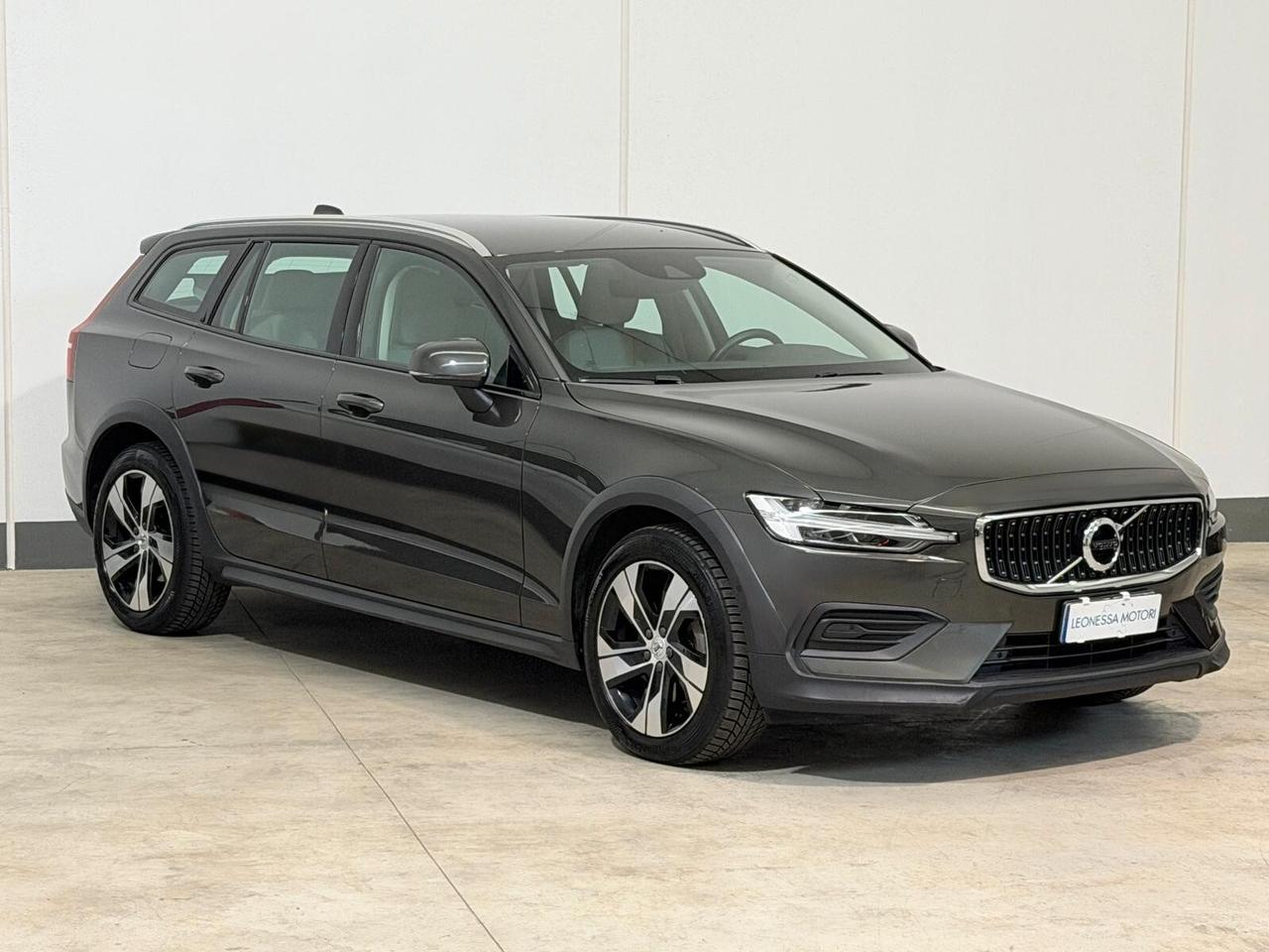 Volvo V60 Cross Country B4 (d) AWD automatico Ultimate