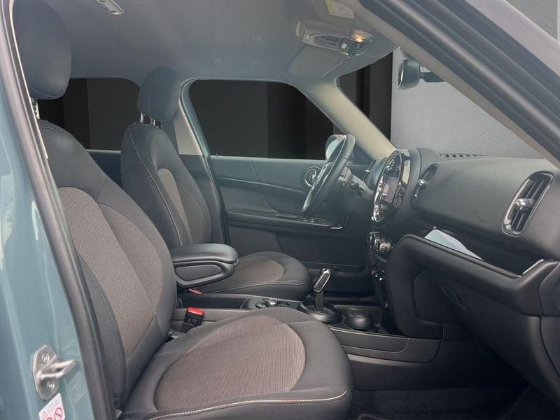MINI Countryman Cooper D Essential automatica