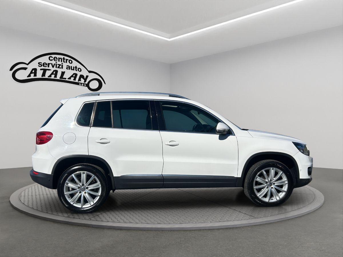 VOLKSWAGEN - Tiguan - 2.0 TDI 140 CV Sport & Style BlueMotion Technology TETTO LED