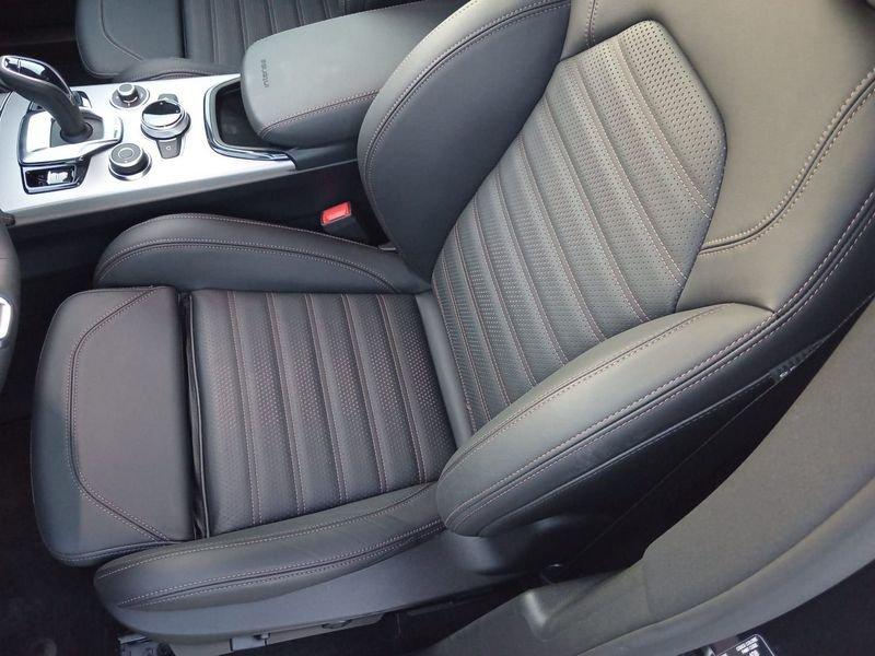 Alfa Romeo Stelvio 2.0 T 280 CV Intensa AT8 Q4