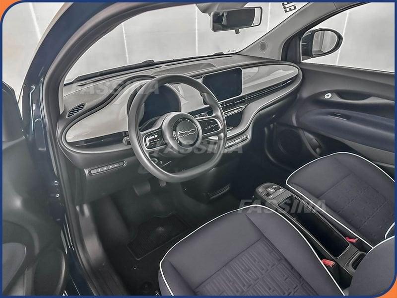 FIAT 500 500e Berlina 23,8 kWh Action